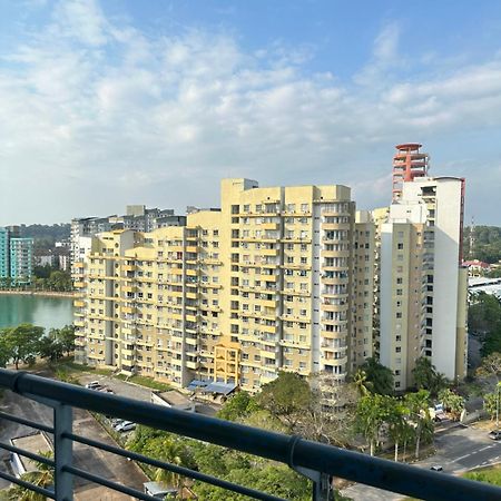 Hasnah Homestay Marina View Villas Port Dickson Exterior foto