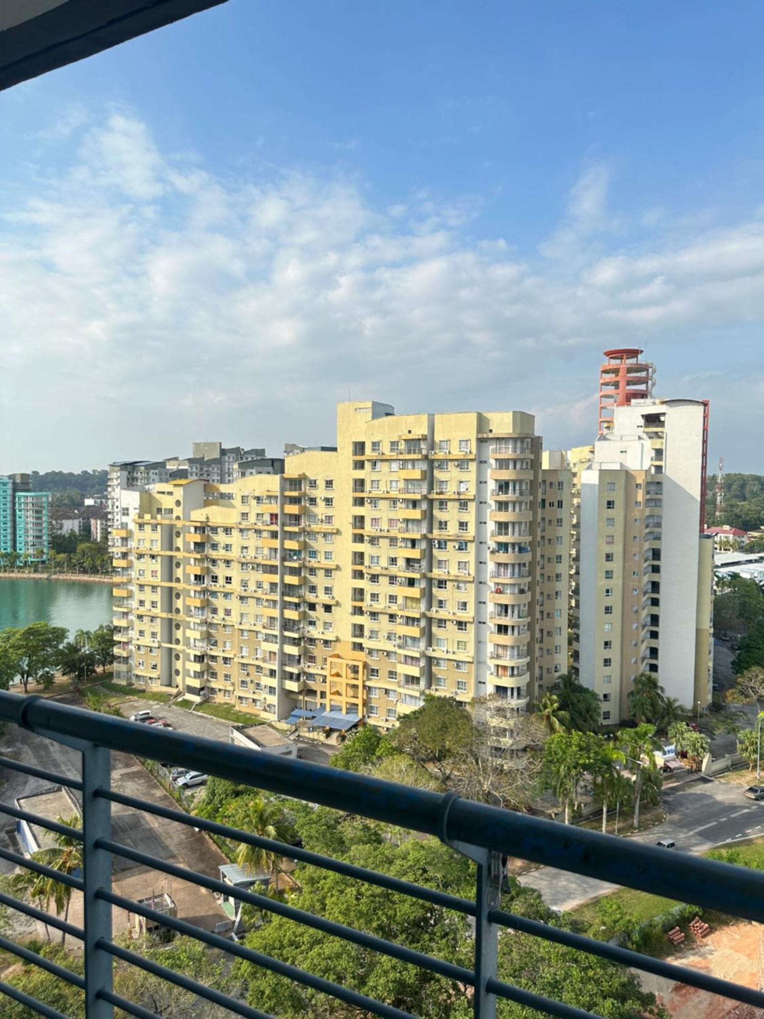 Hasnah Homestay Marina View Villas Port Dickson Exterior foto