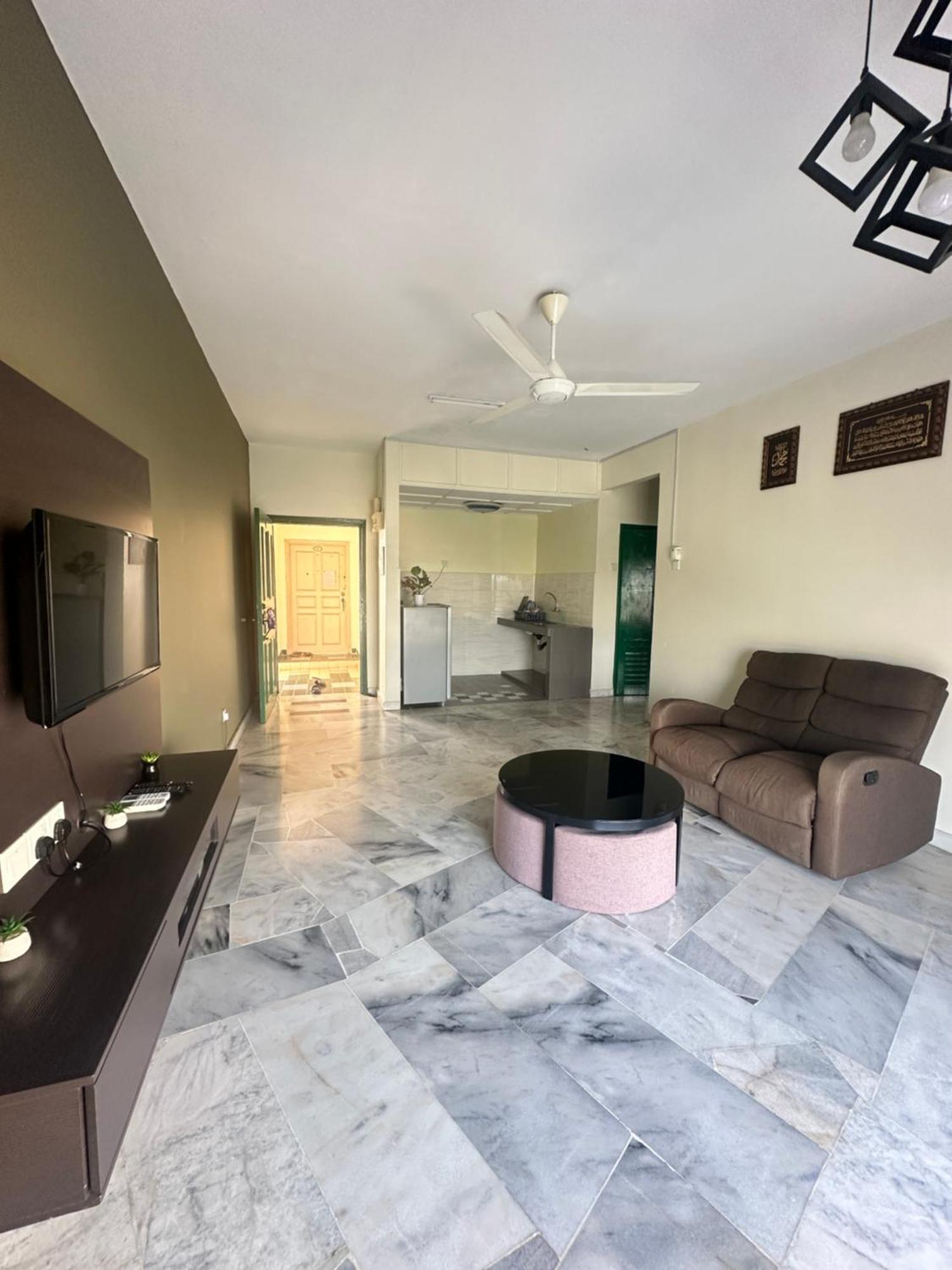 Hasnah Homestay Marina View Villas Port Dickson Exterior foto