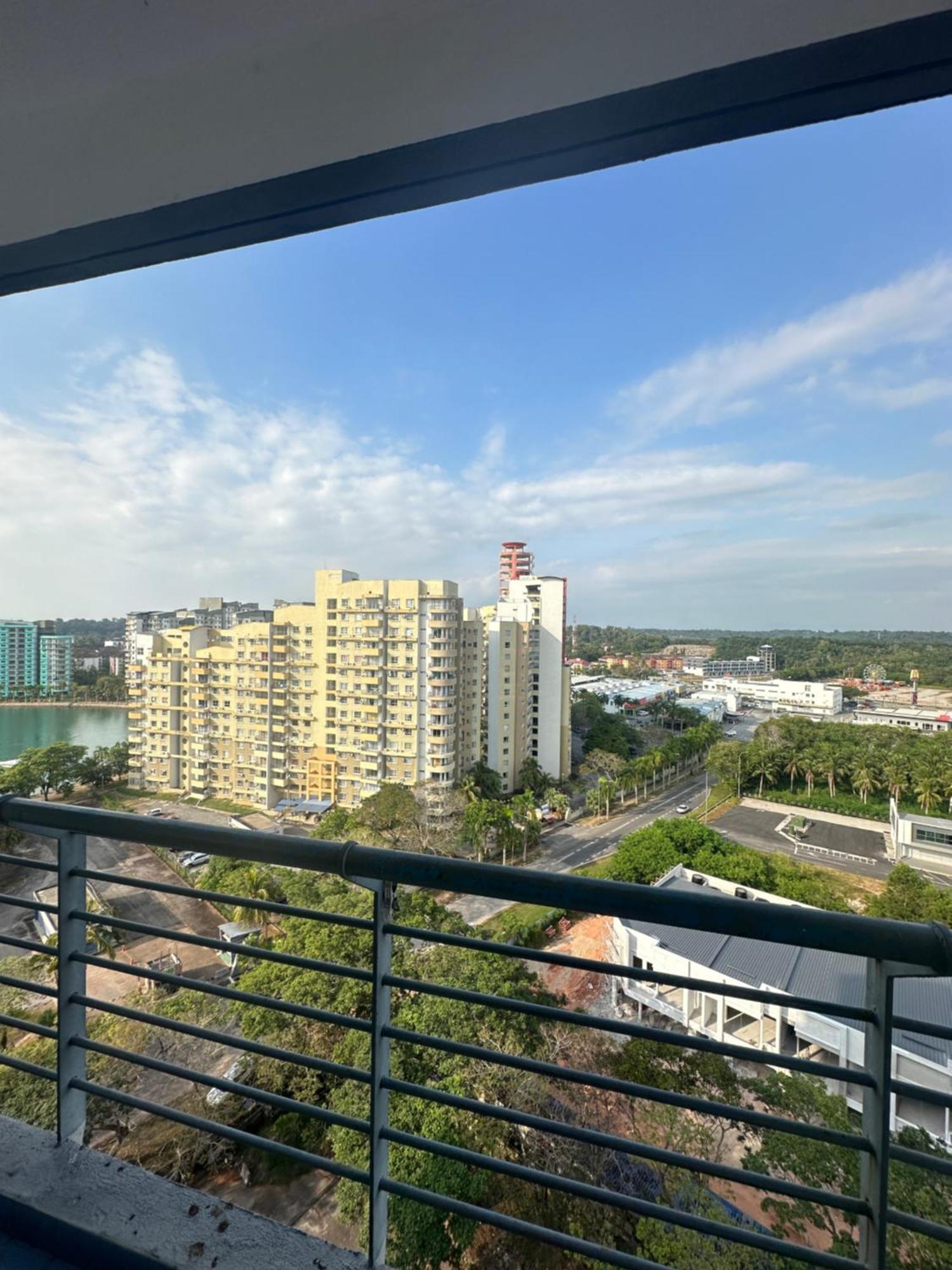 Hasnah Homestay Marina View Villas Port Dickson Exterior foto